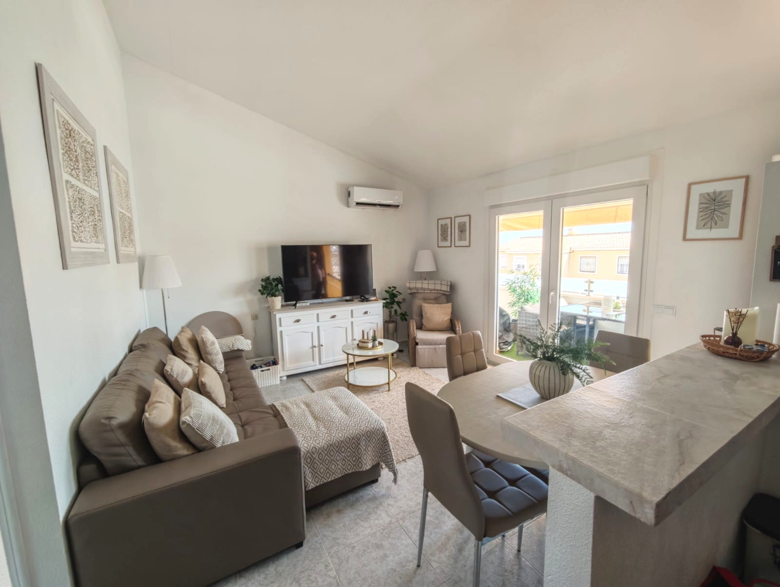 Penthouse for sale in Villamartin, Alicante, Spain