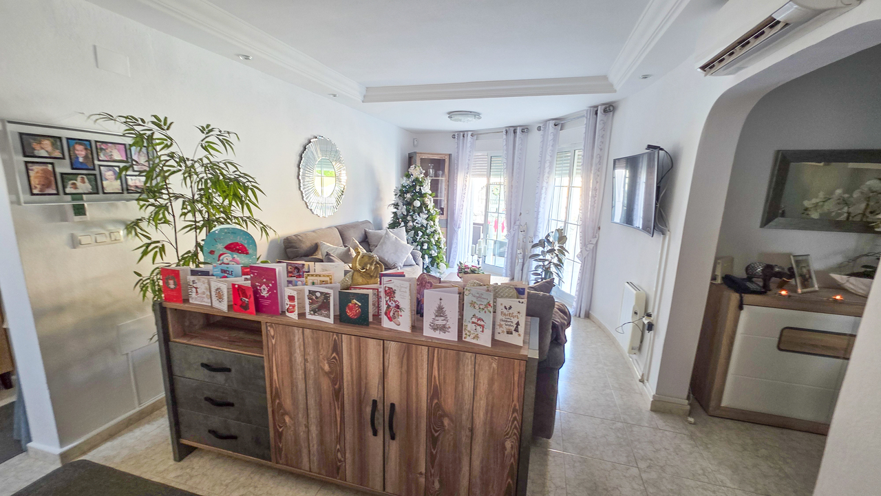 Villa en venta en Villamartin