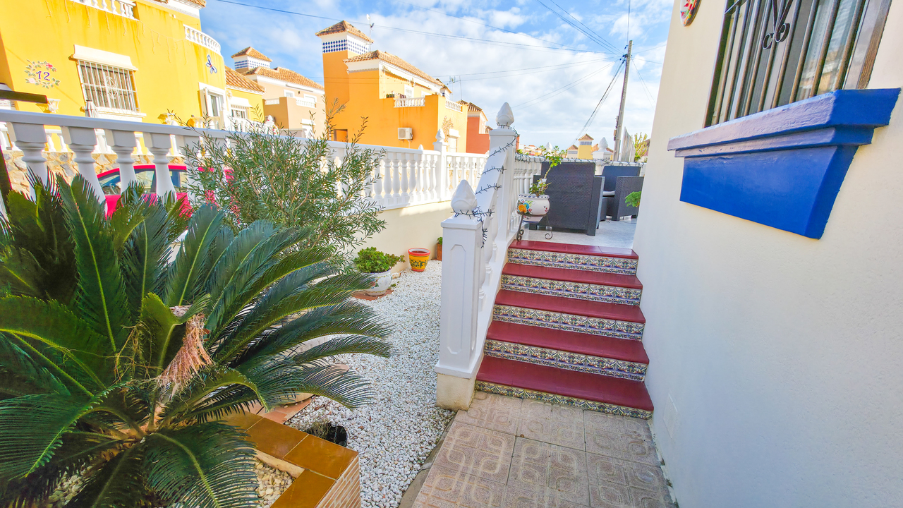 Villa en venta en Villamartin