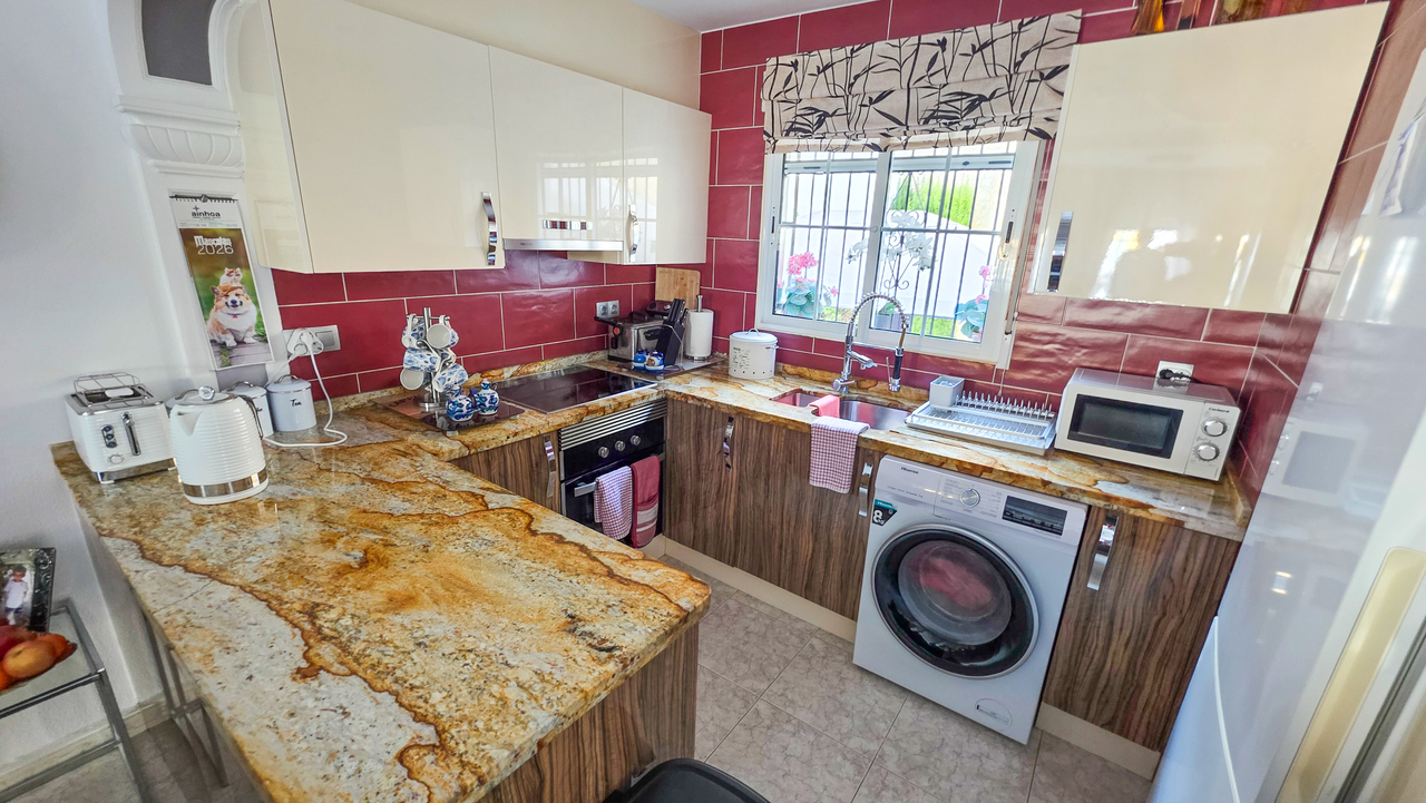 Villa en venta en Villamartin