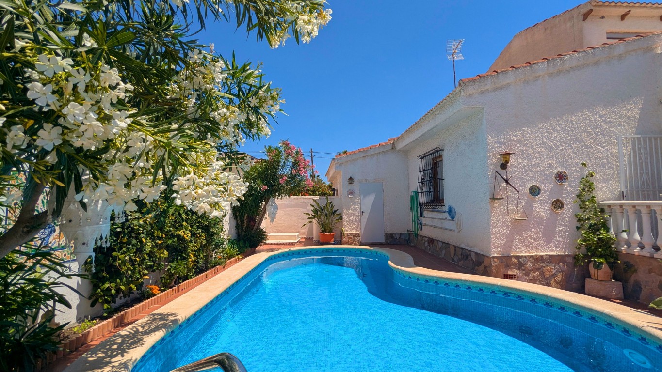 Villa for sale in Ciudad Quesada, Alicante, Spain