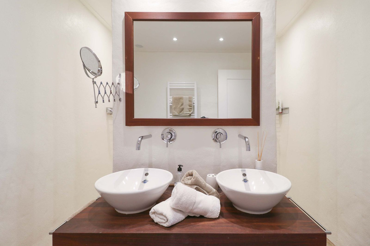 Villa for sale in Benahavis, Málaga, Spain