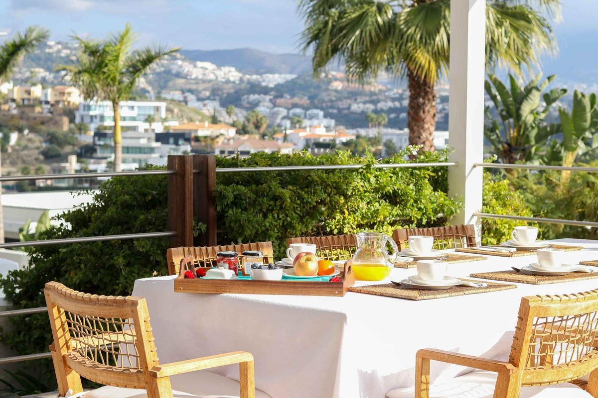 Villa for sale in Benahavis, Málaga, Spain