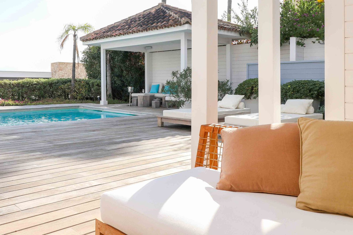 Villa for sale in Benahavis, Málaga, Spain
