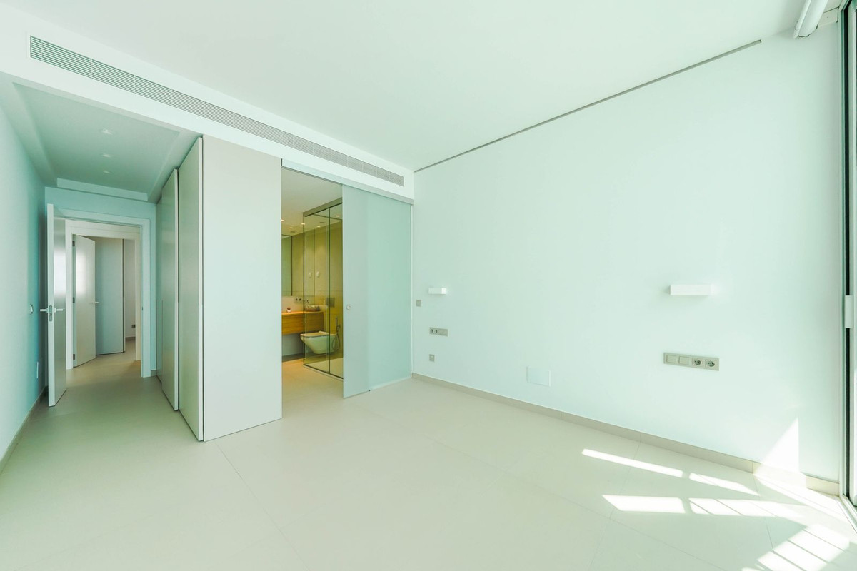 Penthouse for sale in Fuengirola, Málaga, Spain