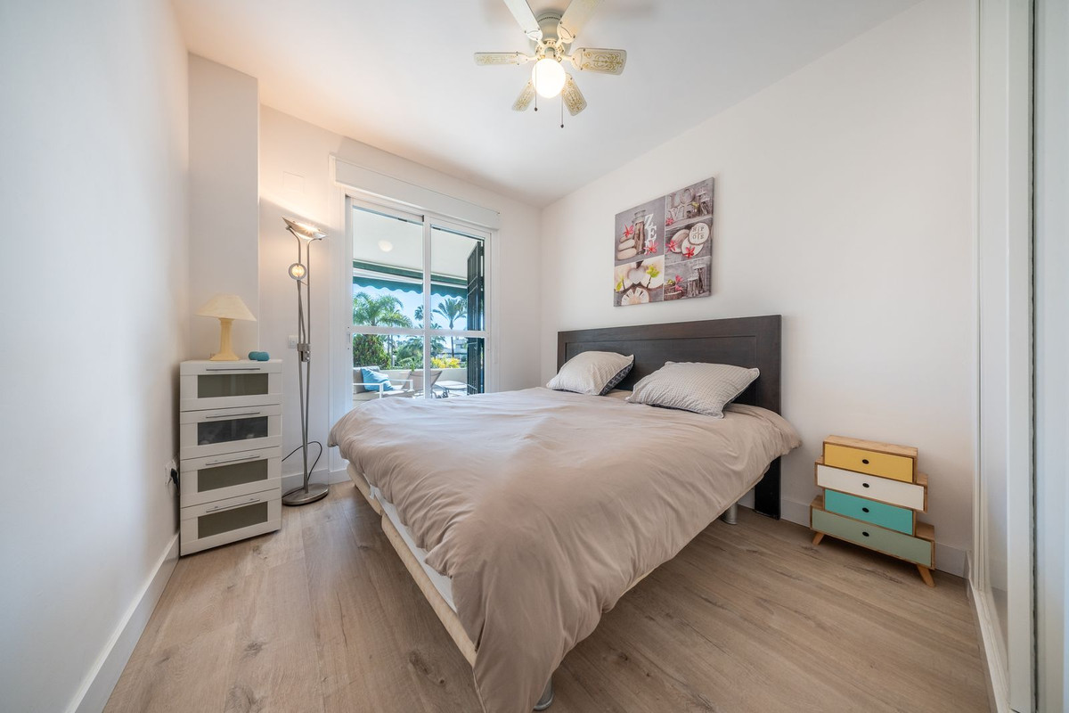 Apartment for sale in Puerto Banus, Málaga, Spain