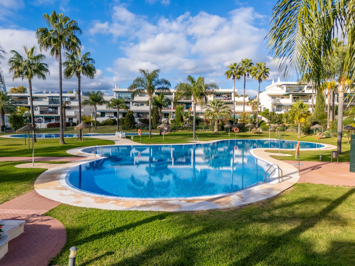 Apartment for sale in Puerto Banus, Málaga, Spain