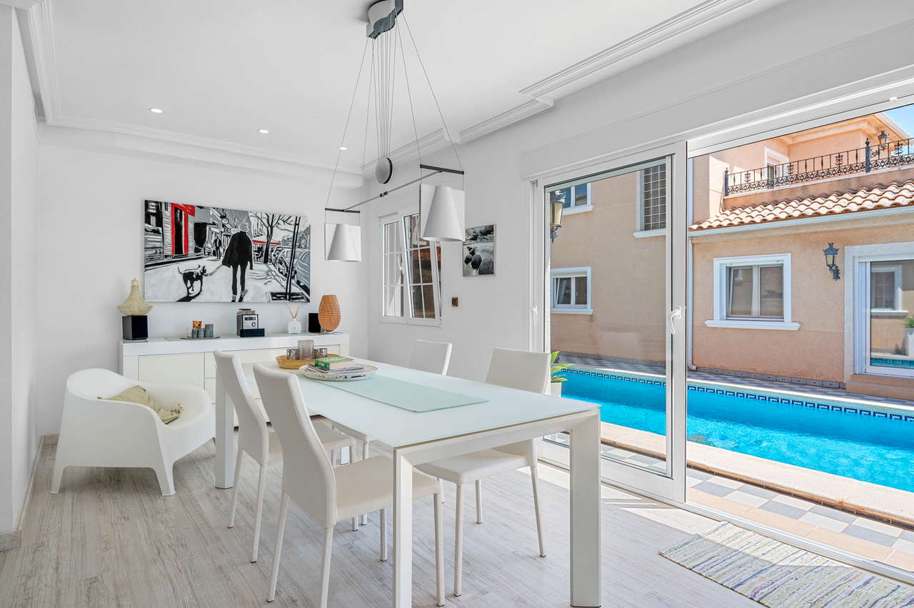 Villa for sale in Torre De La Horadada, Alicante, Spain