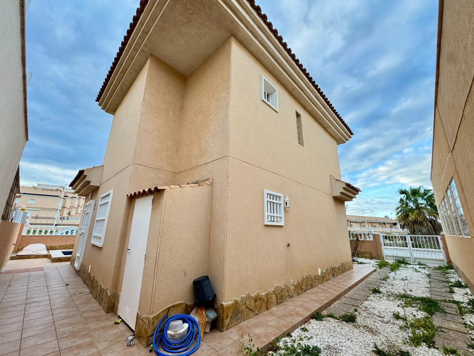 Villa en venta en Torrevieja
