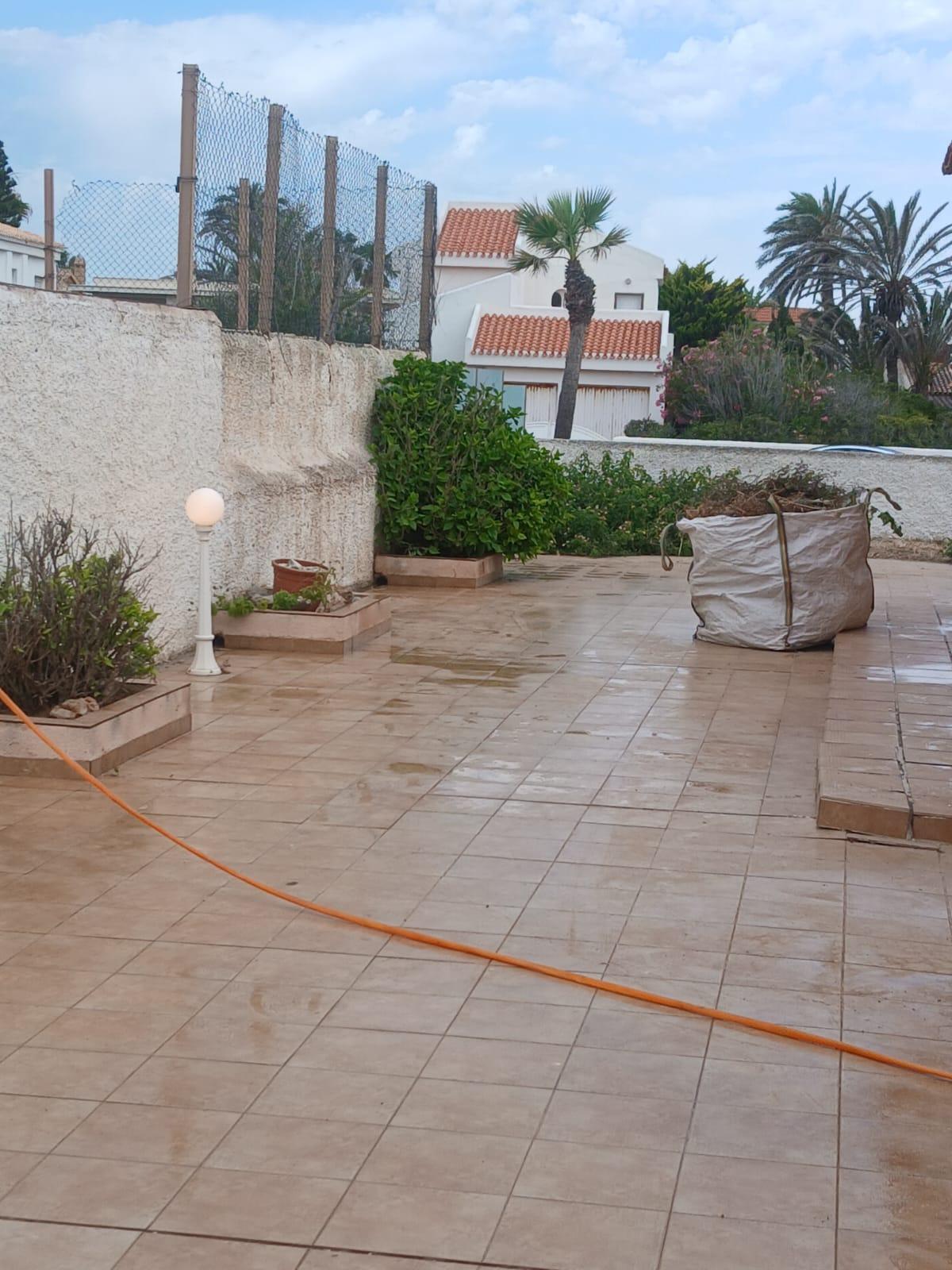 Villa en venta en La Manga Del Mar Menor