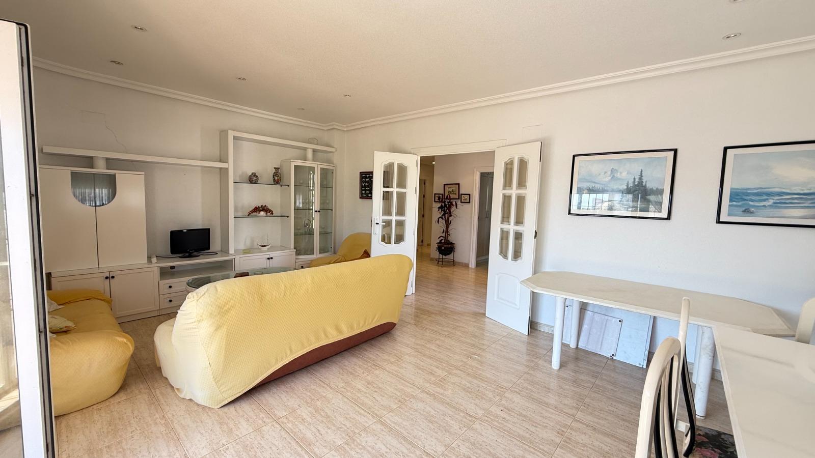 Villa en venta en La Manga Del Mar Menor