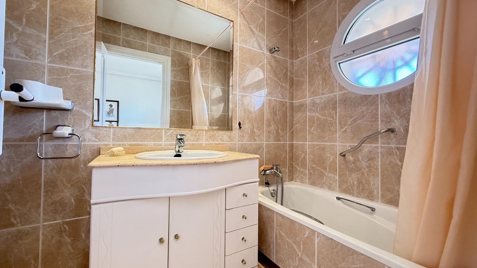 Villa en venta en La Manga Del Mar Menor