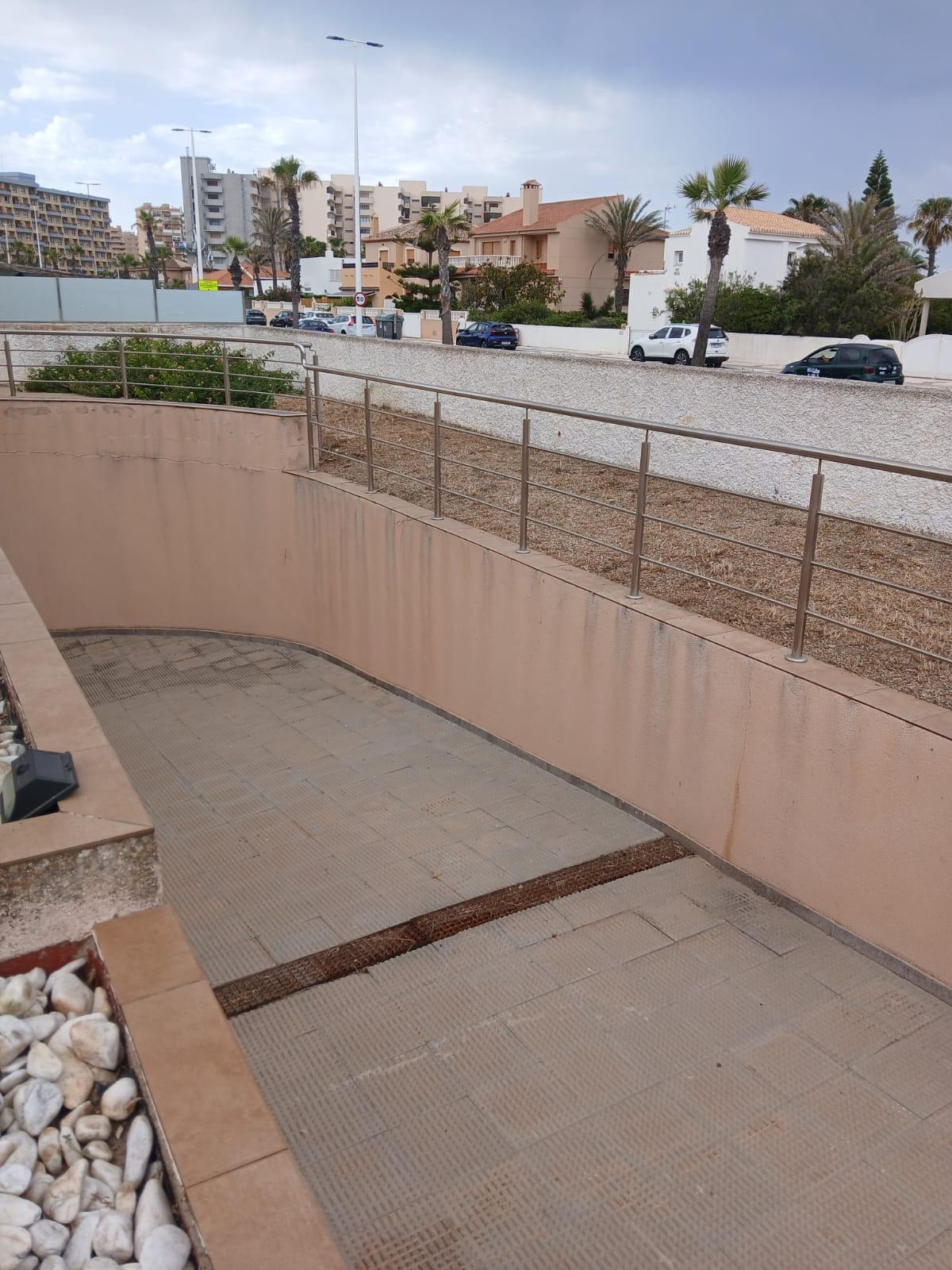 Villa en venta en La Manga Del Mar Menor