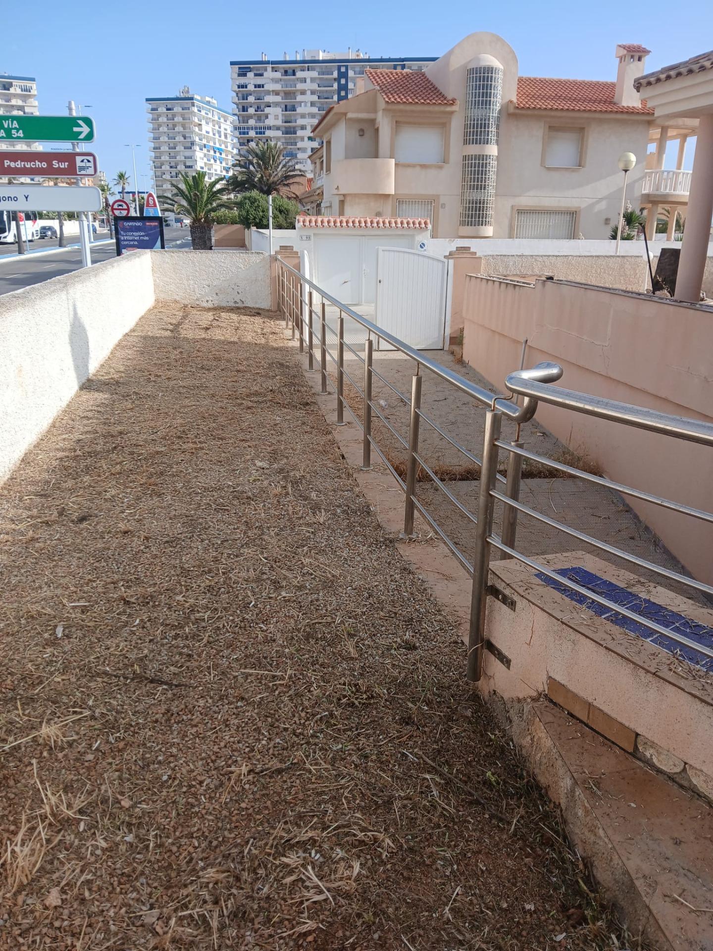 Villa en venta en La Manga Del Mar Menor