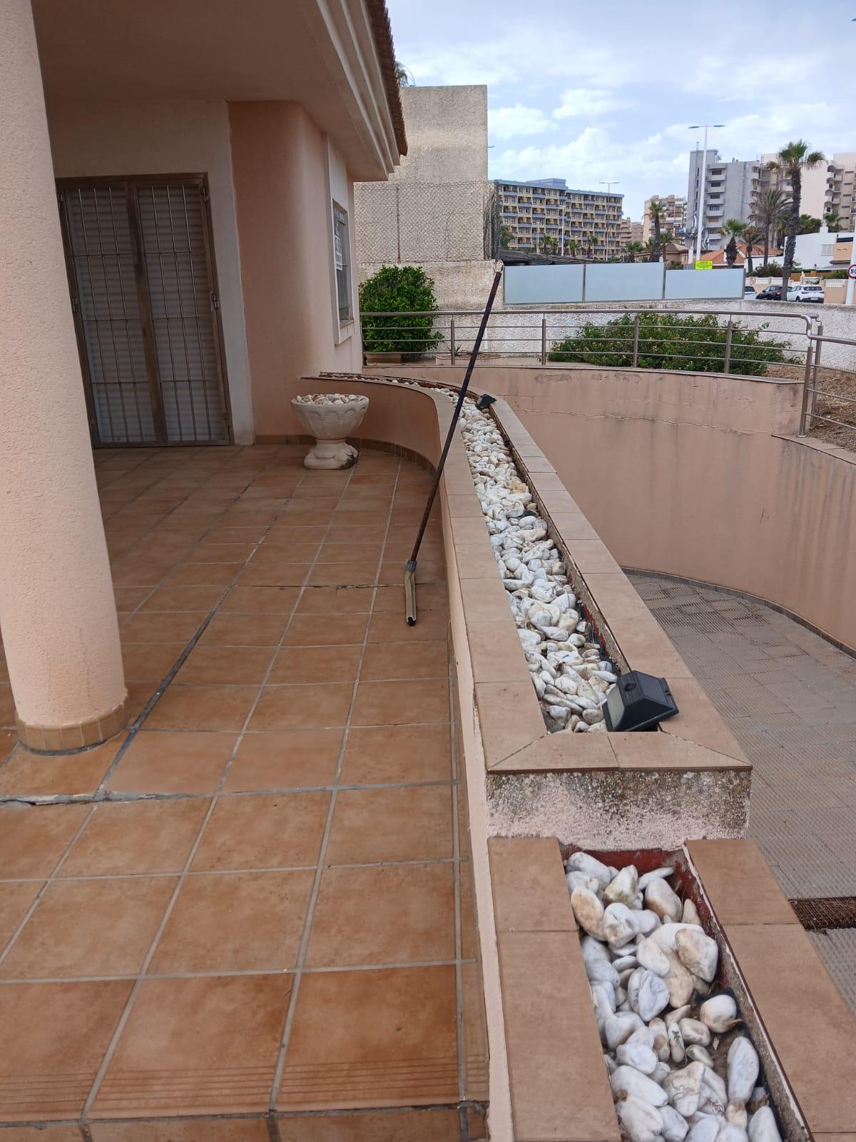 Villa en venta en La Manga Del Mar Menor