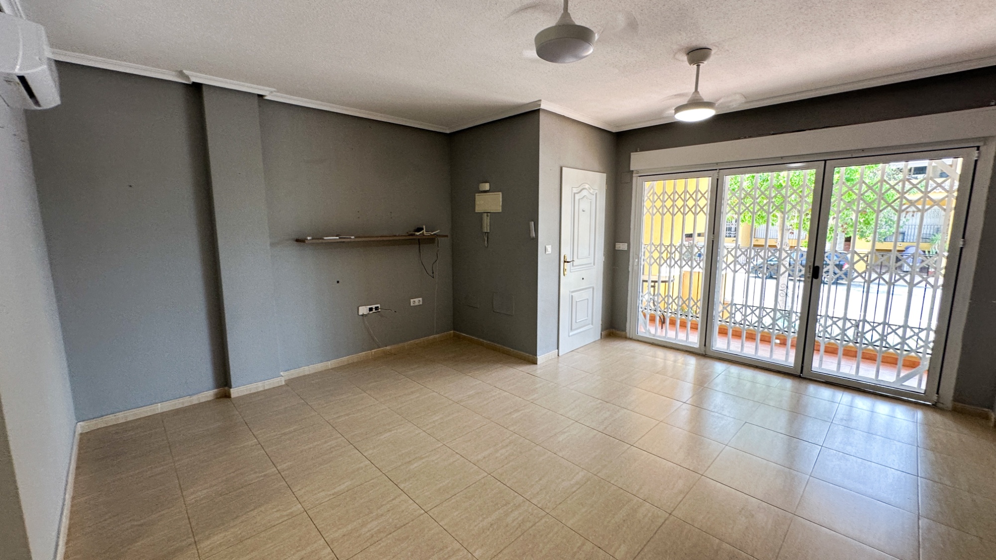 Bungalow for sale in Daya Nueva, Alicante, Spain