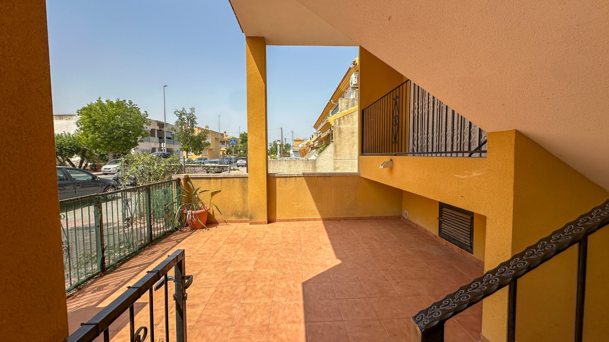 Bungalow for sale in Daya Nueva, Alicante, Spain
