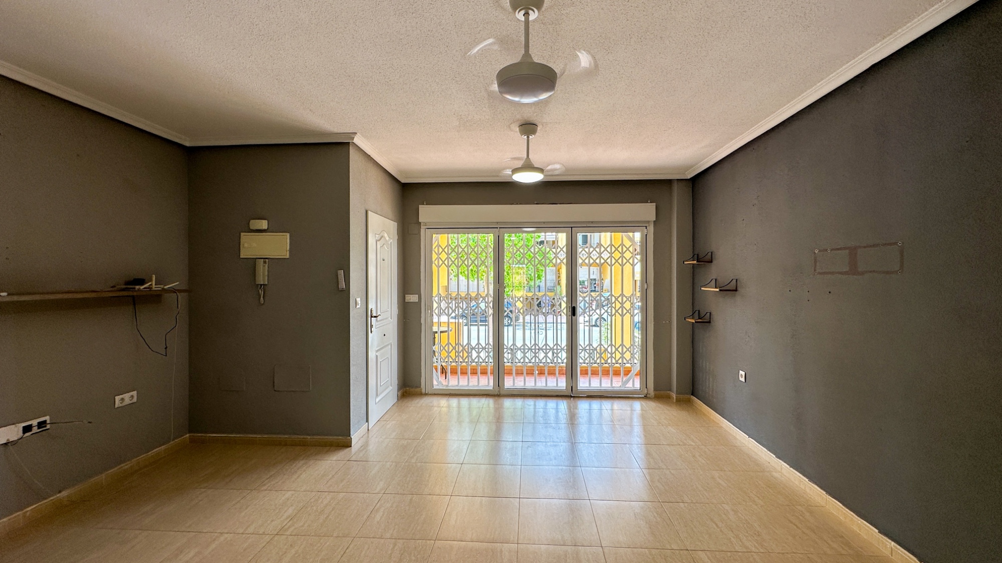 Bungalow for sale in Daya Nueva, Alicante, Spain