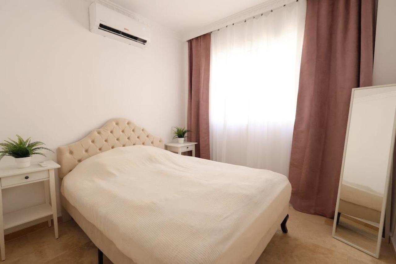 Villa for sale in Villamartin, Alicante, Spain
