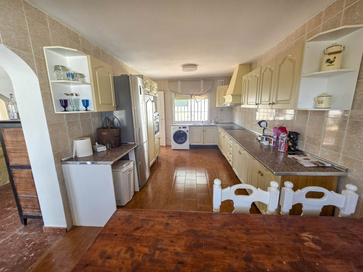 Villa en venta en Estepona