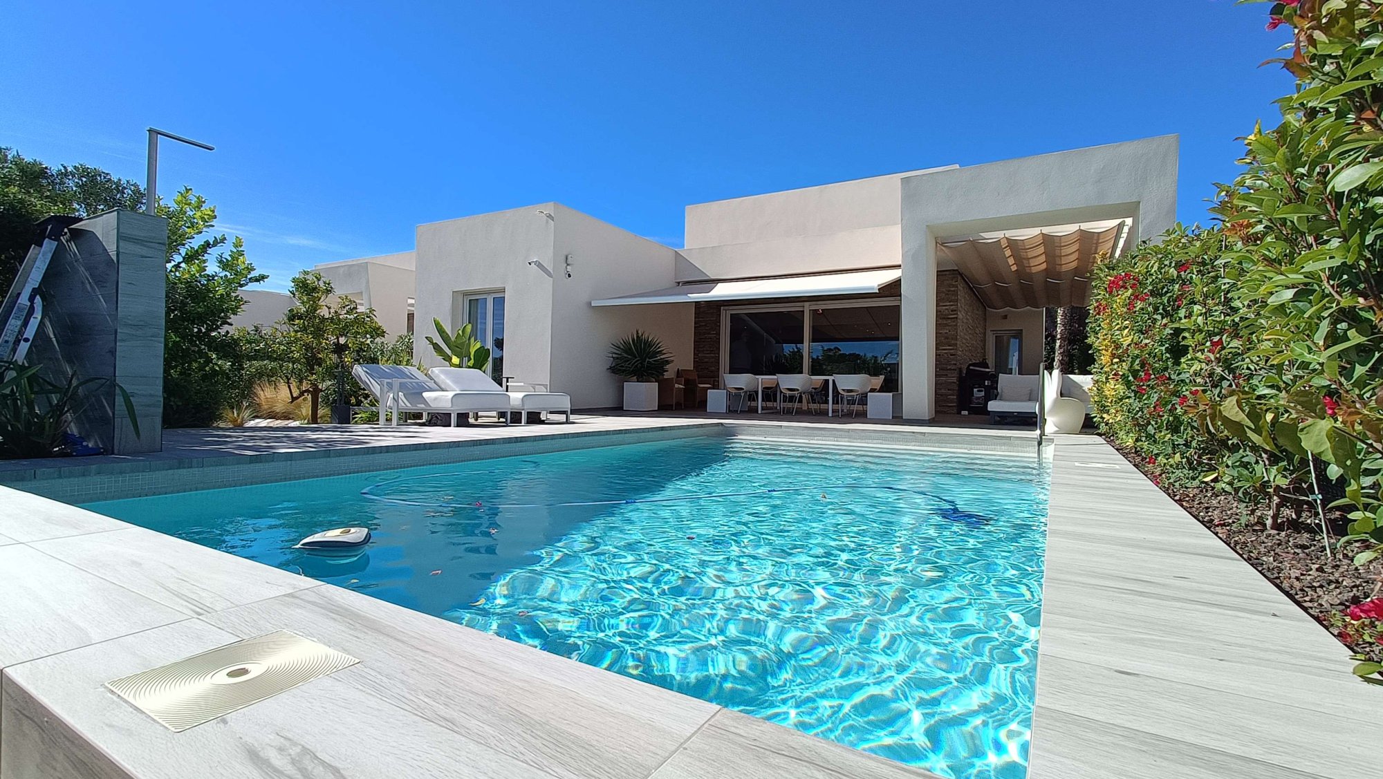 Villa for sale in Algorfa, Alicante, Spain