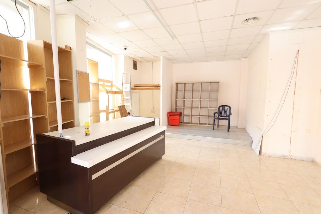 Comercial en venta en Torrevieja