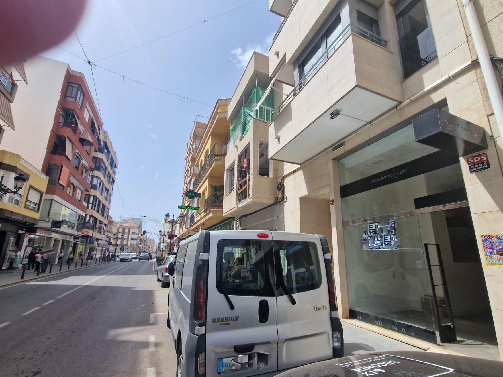 Comercial en venta en Guardamar Del Segura