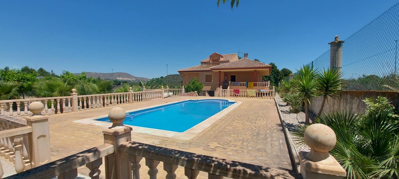 Villa en venta en Calasparra