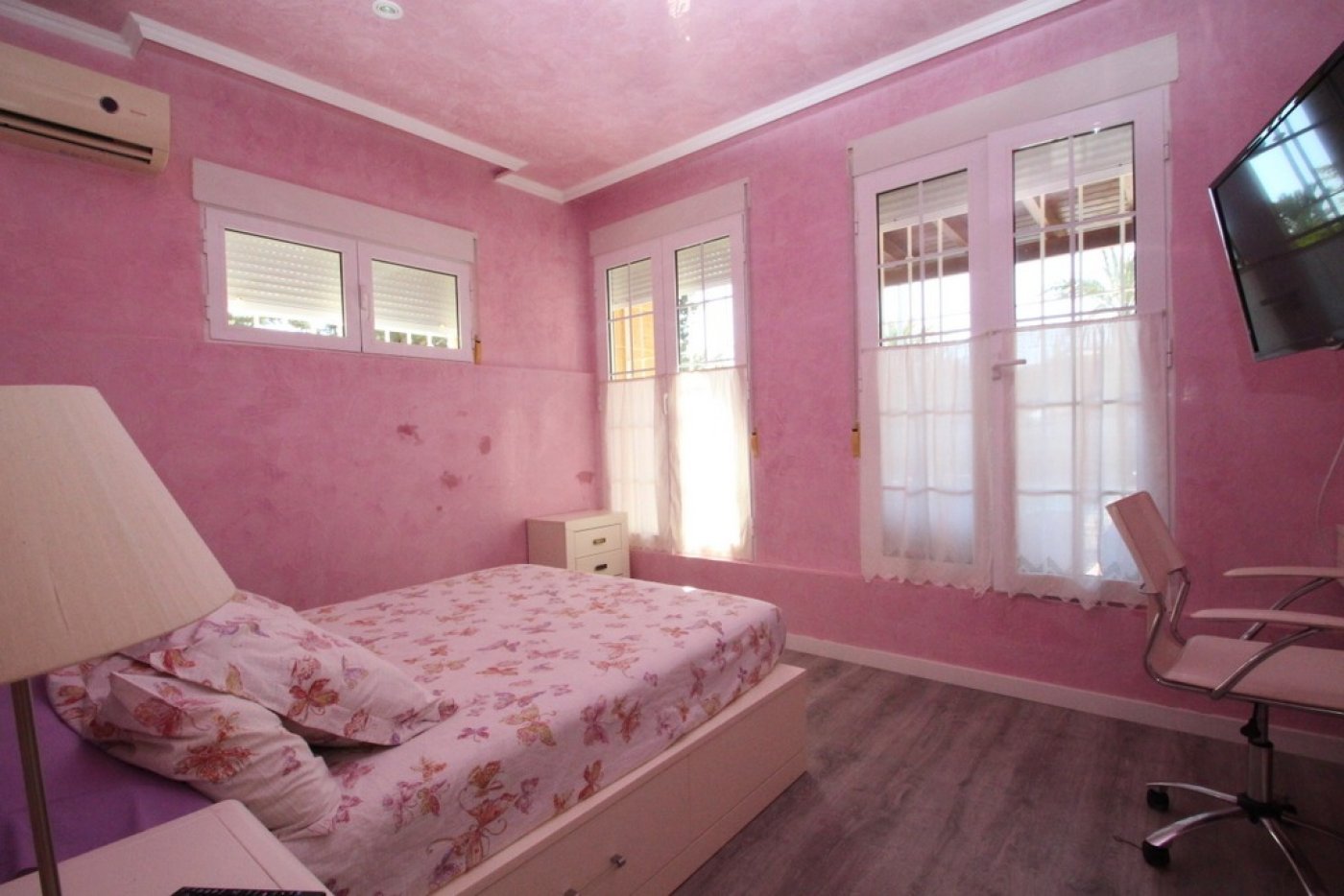 Villa en venta en Orihuela Costa