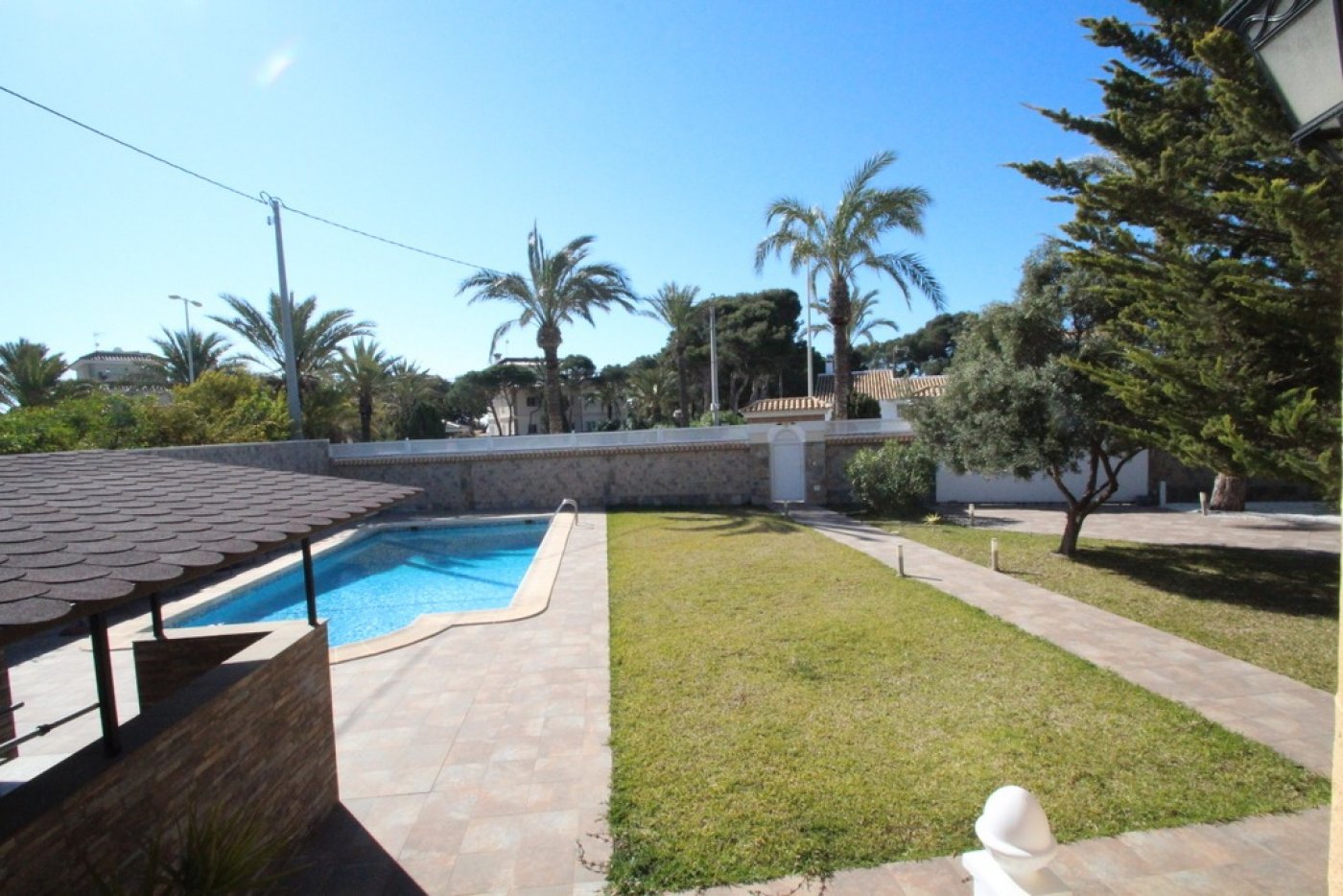 Villa en venta en Orihuela Costa