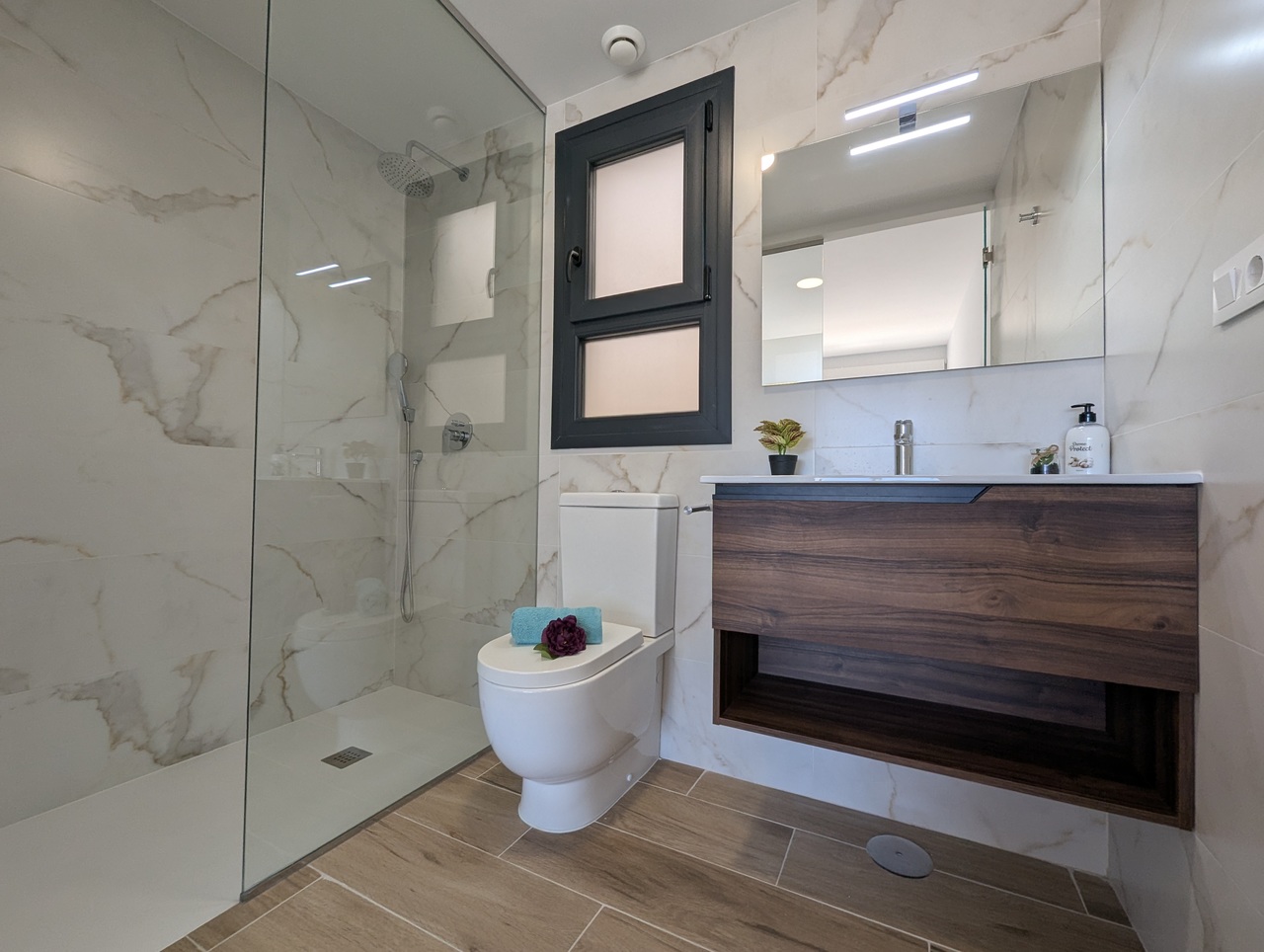 Penthouse for sale in Villamartin, Alicante, Spain