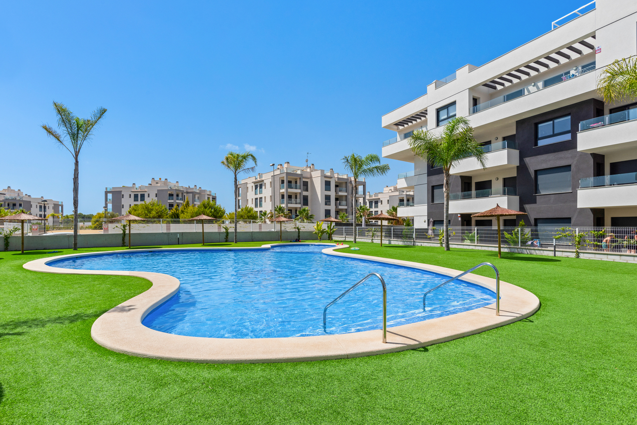 Penthouse for sale in Villamartin, Alicante, Spain