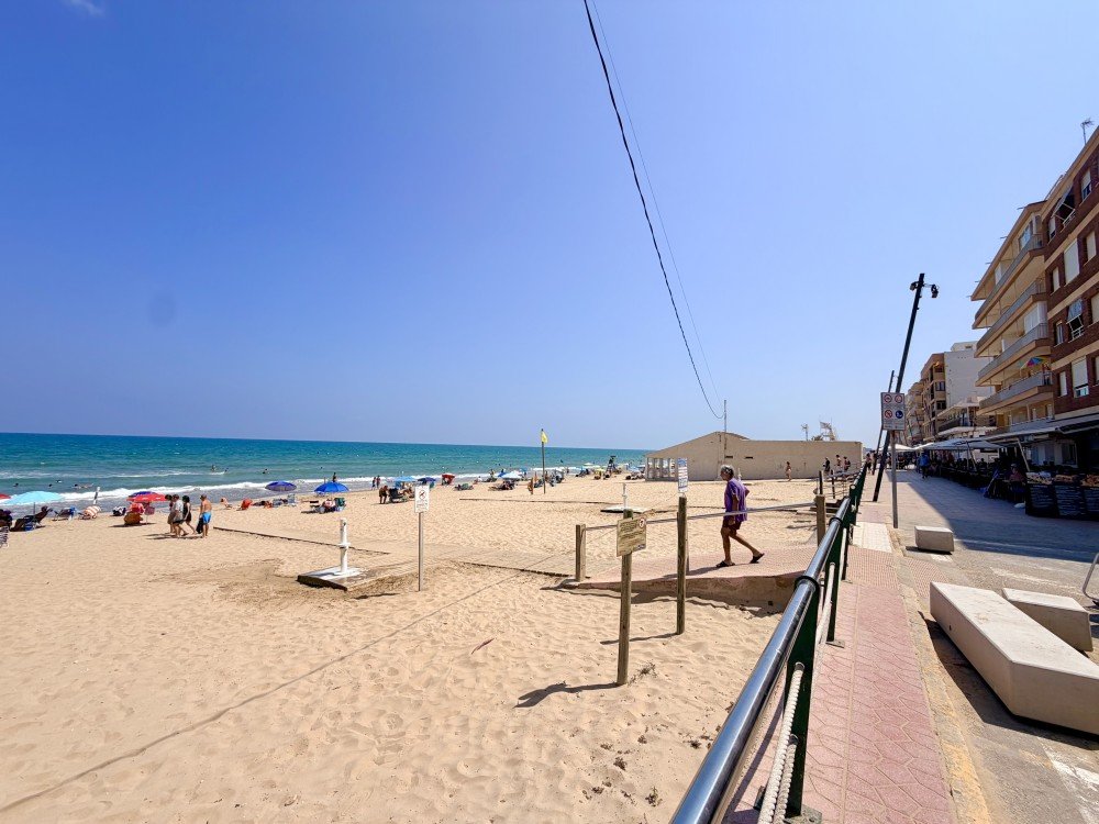 Apartment for sale in Guardamar Del Segura, Alicante, Spain
