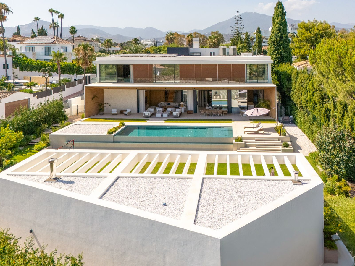 Villa for sale in Guadalmina Alta, Málaga, Spain