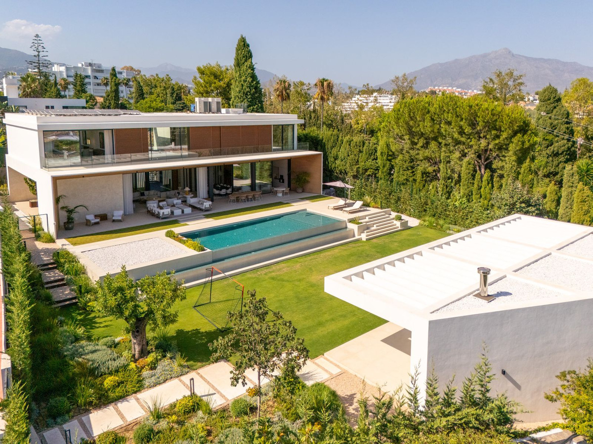 Villa for sale in Guadalmina Alta, Málaga, Spain