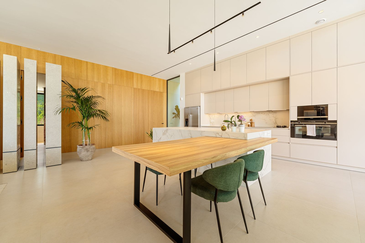 Villa for sale in Guadalmina Alta, Málaga, Spain