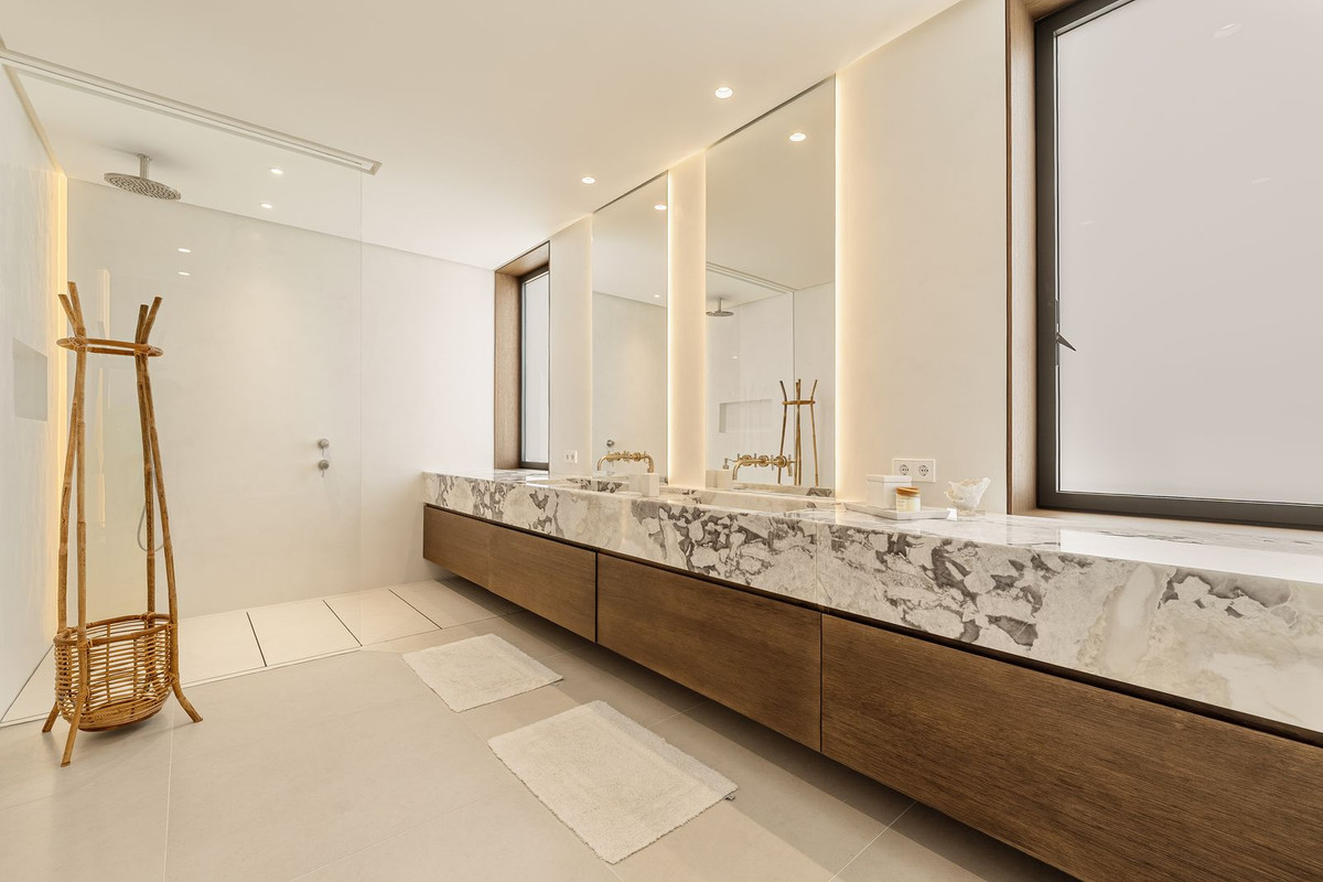 Villa for sale in Guadalmina Alta, Málaga, Spain