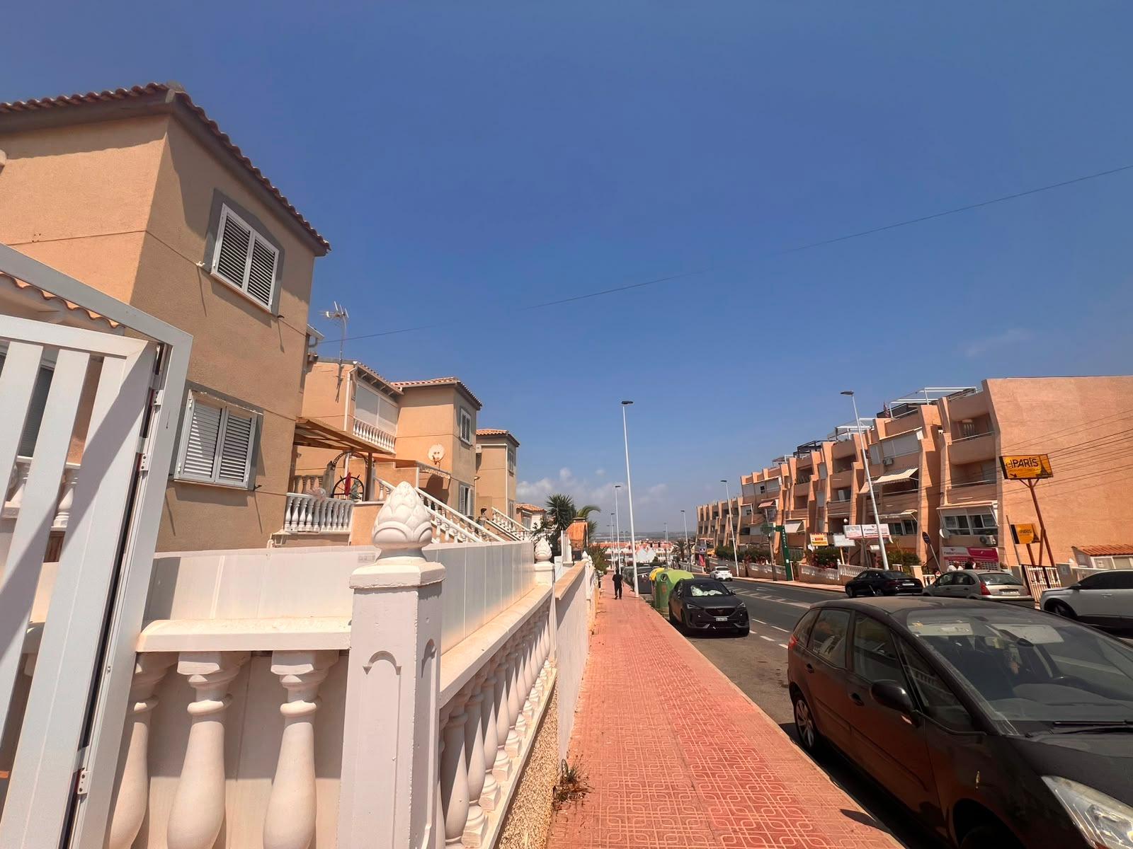 Bungalow for sale in Torrevieja, Alicante, Spain