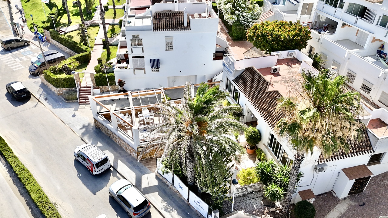 Comercial en venta en Cabo Roig