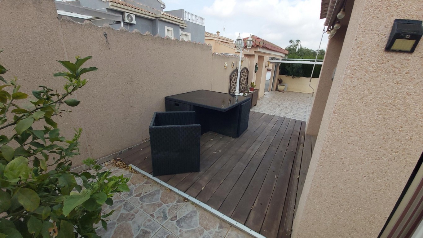 Villa en venta en Benimar