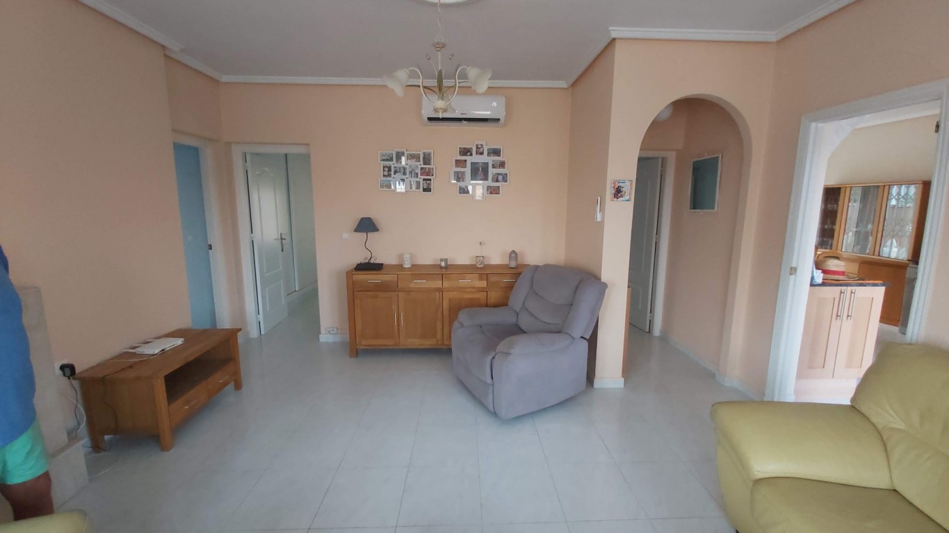 Villa en venta en Benimar