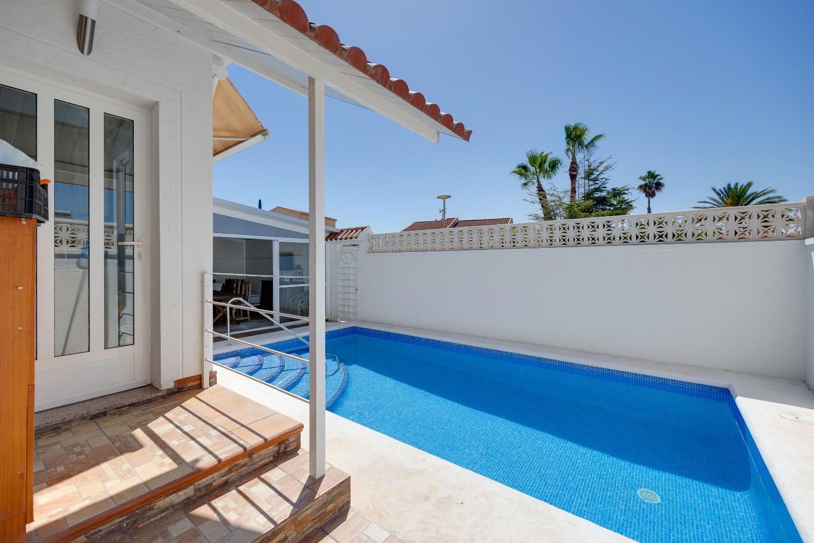 Villa en venta en San Fulgencio