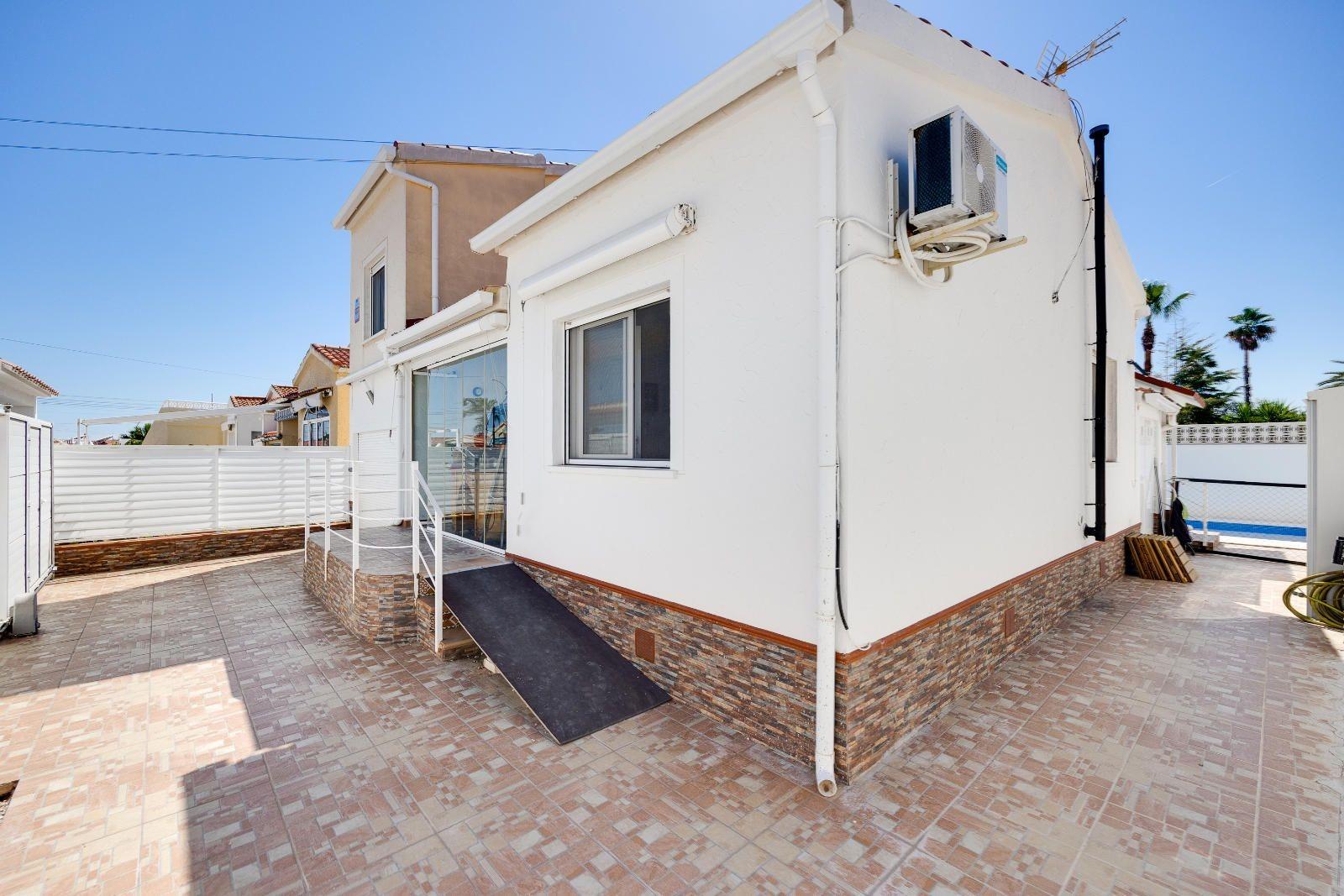 Villa en venta en San Fulgencio