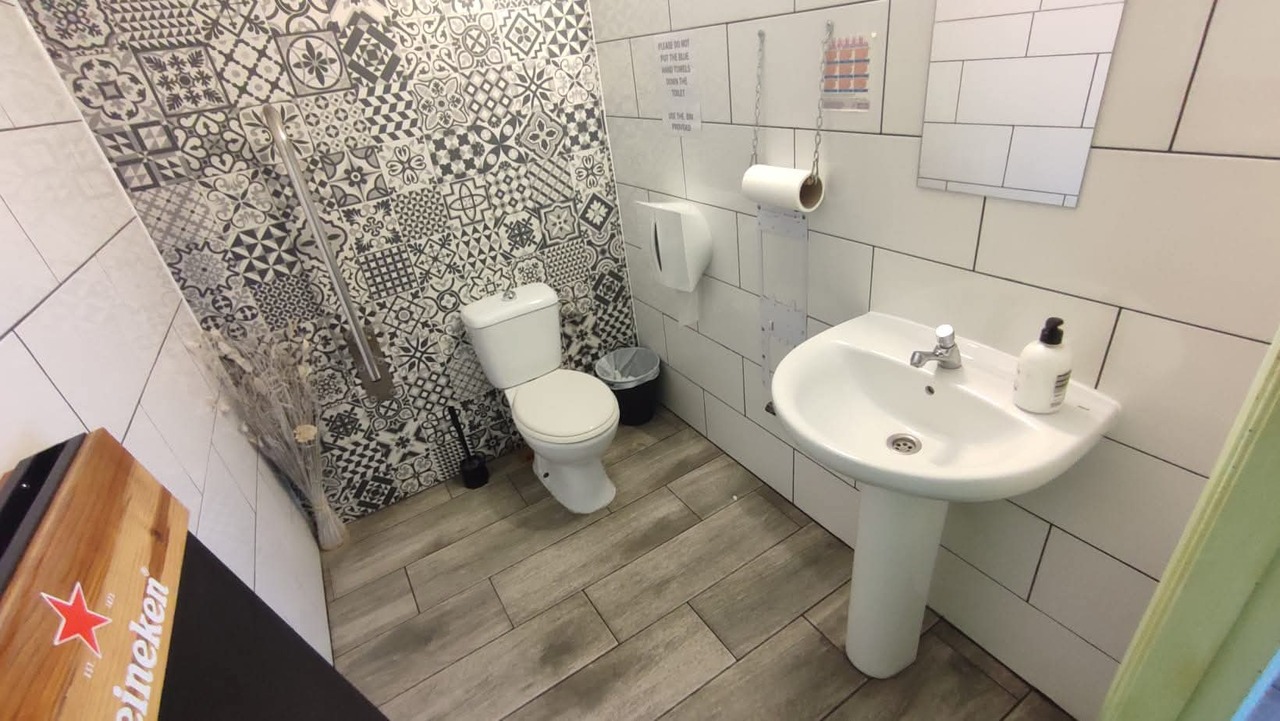 Commercial unit for sale in Los Altos, Alicante, Spain