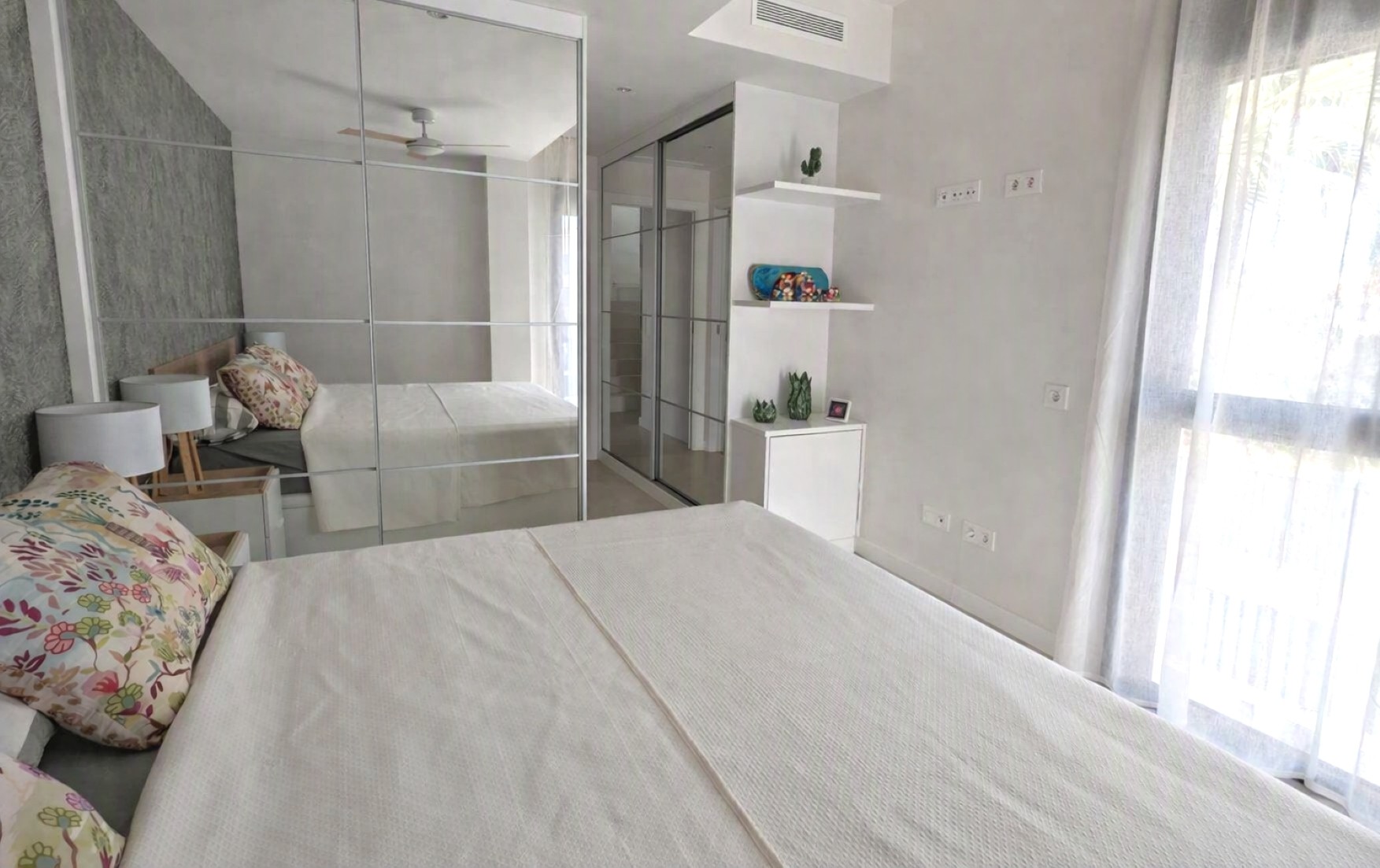 Villa en venta en Santiago De La Ribera