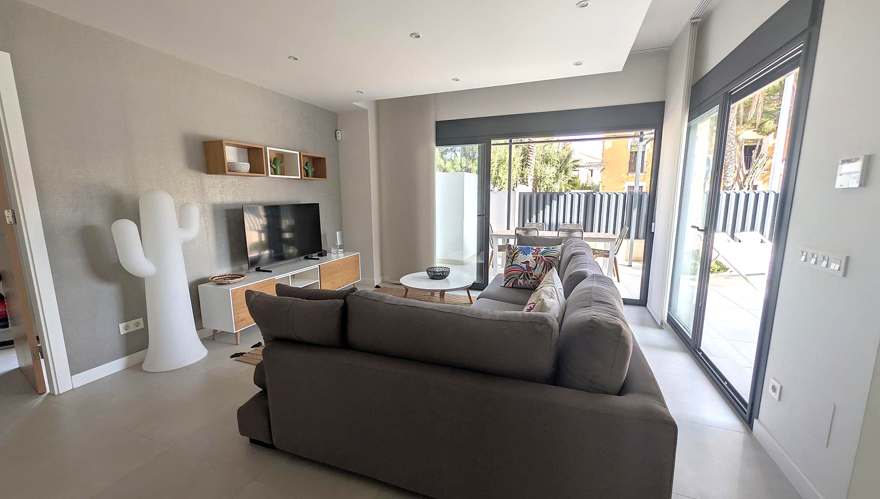Villa en venta en Santiago De La Ribera