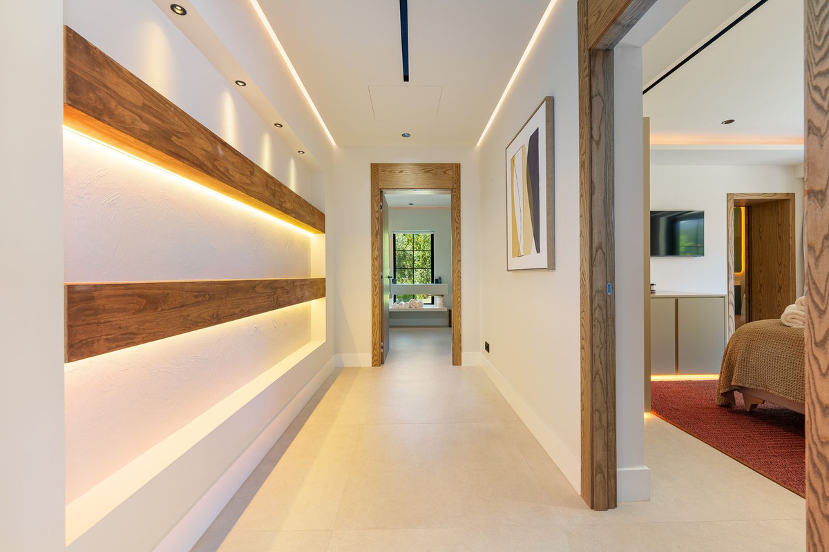 Villa for sale in Puerto Banus, Málaga, Spain