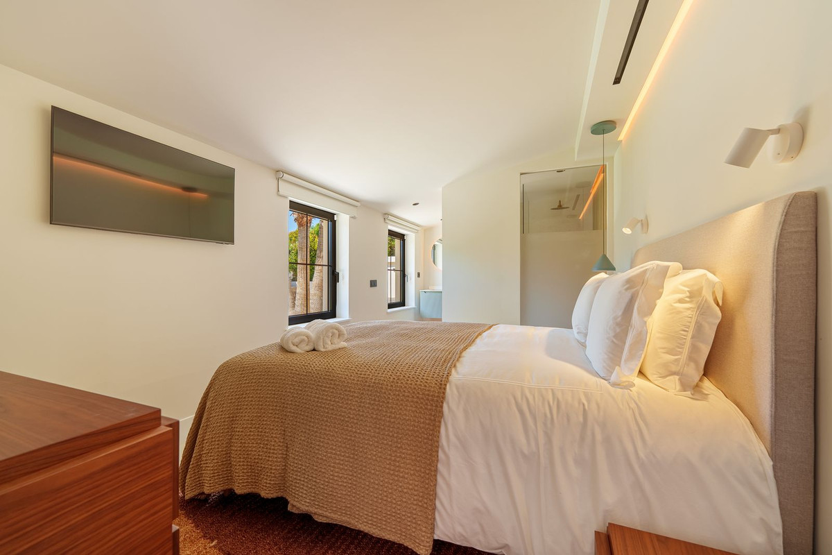 Villa for sale in Puerto Banus, Málaga, Spain