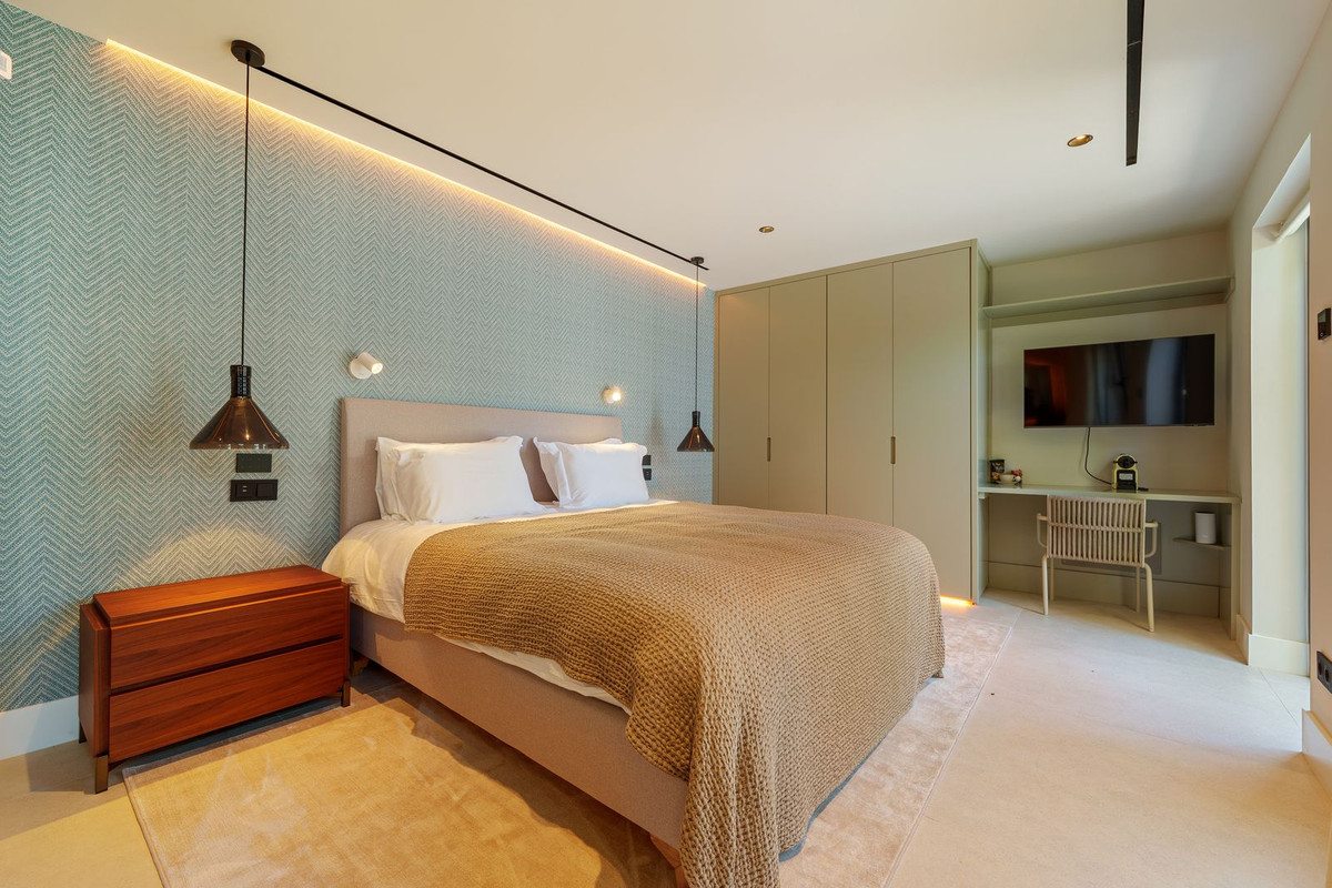 Villa for sale in Puerto Banus, Málaga, Spain