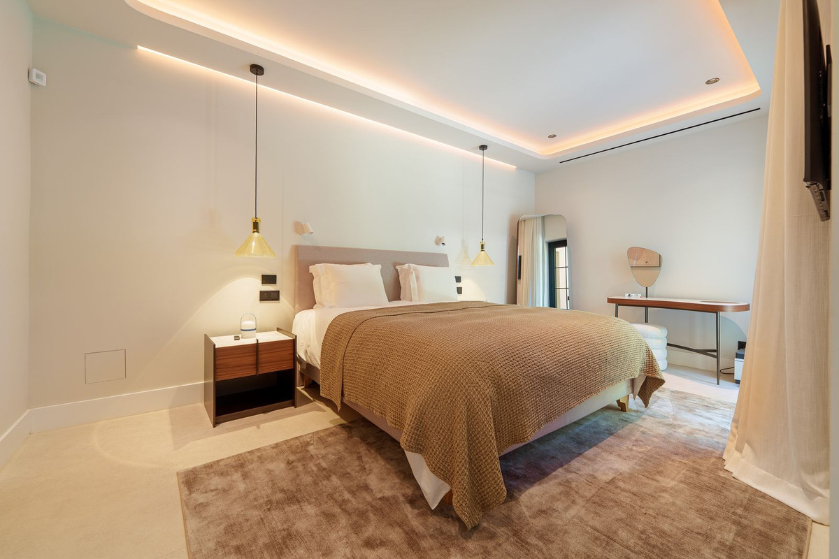 Villa for sale in Puerto Banus, Málaga, Spain